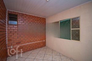Image 7 - 886110
