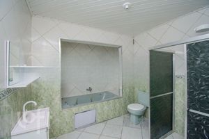Image 13 - 886110