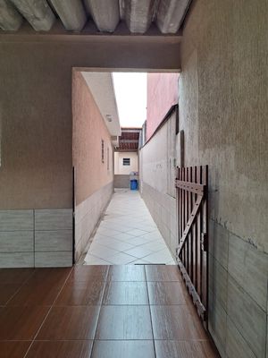 Image 28 - 886112