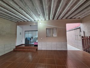 Image 21 - 886112