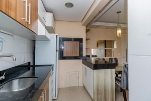 Image 14 - 886122