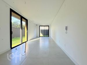 Image 3 - 886126