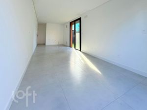 Image 1 - 886126