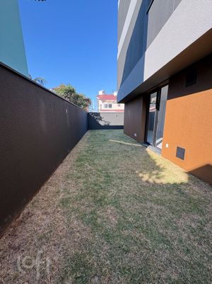 Image 8 - 886126