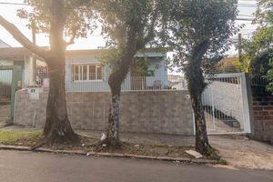 Image 37 - 886127