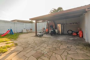 Image 26 - 886127
