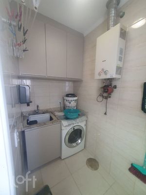 Image 19 - 886134