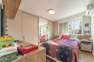 Image 15 - 886138
