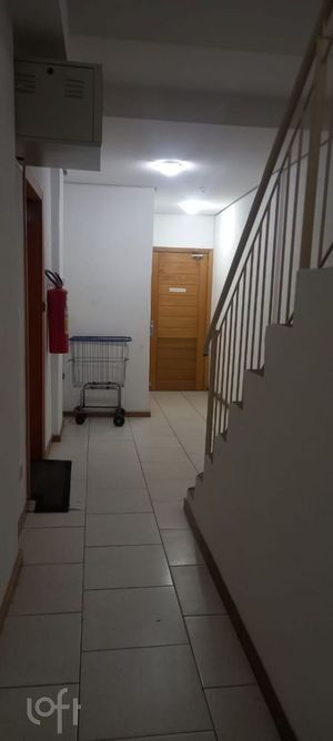 Image 3 - 886150