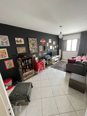 Image 23 - 886156