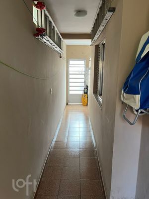Image 16 - 886156