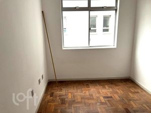 Image 1 - 886165