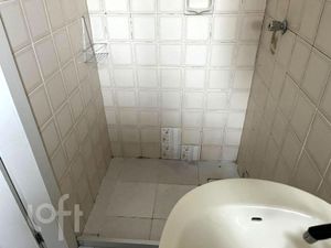 Image 8 - 886165