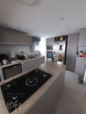 Image 6 - 886172