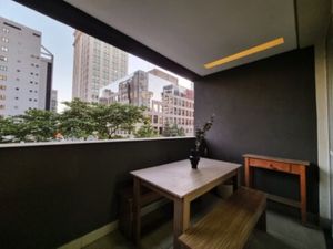 Image 4 - 886182