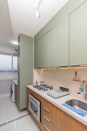 Image 9 - 886185