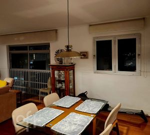 Image 1 - 886187