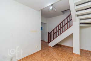 Image 6 - 886188
