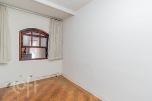 Image 9 - 886188