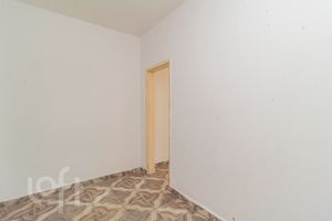 Image 39 - 886188