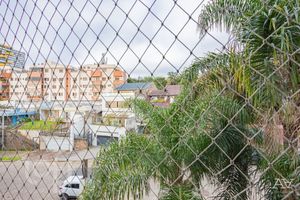 Image 8 - 886195