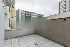 Image 23 - 886196