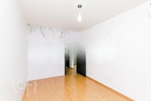 Image 9 - 886196
