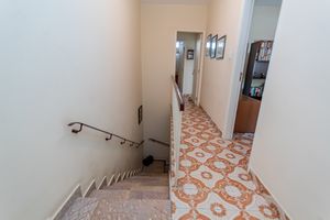 Image 34 - 886197