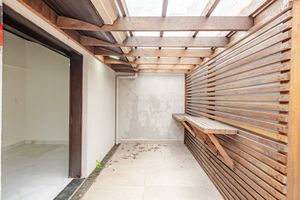 Image 13 - 886199