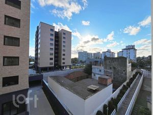 Image 40 - 886212
