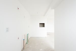 Image 6 - 886213
