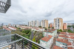 Image 9 - 886213
