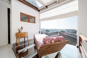 Image 23 - 886219