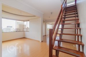 Image 22 - 886225