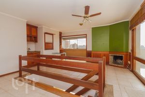 Image 13 - 886225