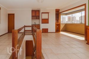 Image 15 - 886225