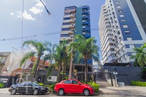 Image 37 - 886225