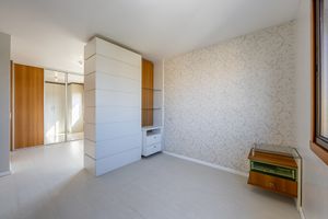 Image 9 - 886237
