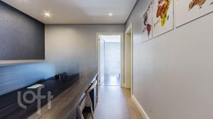 Image 15 - 886255