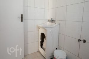 Image 39 - 886256