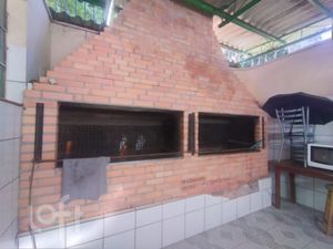 Image 30 - 886258