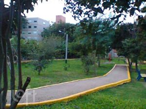 Image 33 - 886258