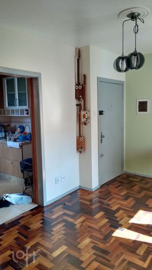 Image 1 - 886258