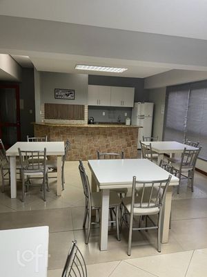 Image 27 - 886261