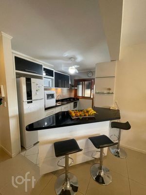 Image 17 - 886261