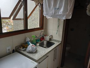Image 22 - 886262
