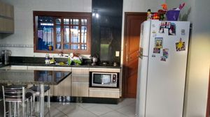 Image 5 - 886263