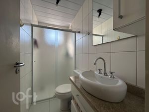 Image 8 - 886271