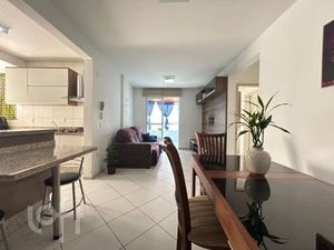 Image 14 - 886271