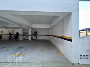Image 11 - 886271